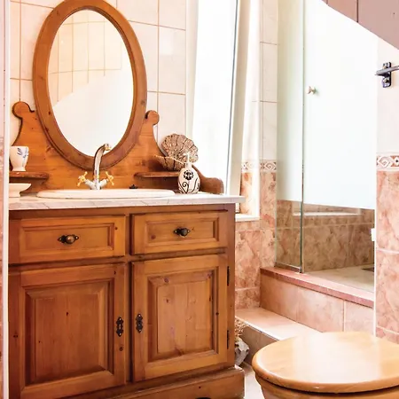 Tatil Evi Gorgeous In With Sauna Grabovac (Split-Dalmatia)