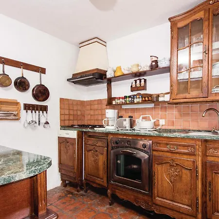 7 Bedroom Gorgeous In Semesterbostad